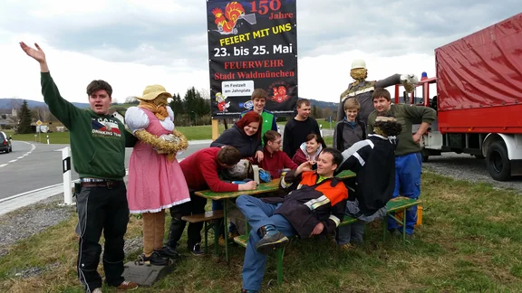 Strohpuppen - Kopie.jpg